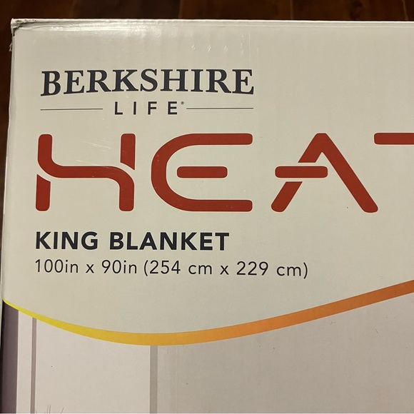 *NEW* Berkshire Heated Blanket - King Size - Picture 2 of 11